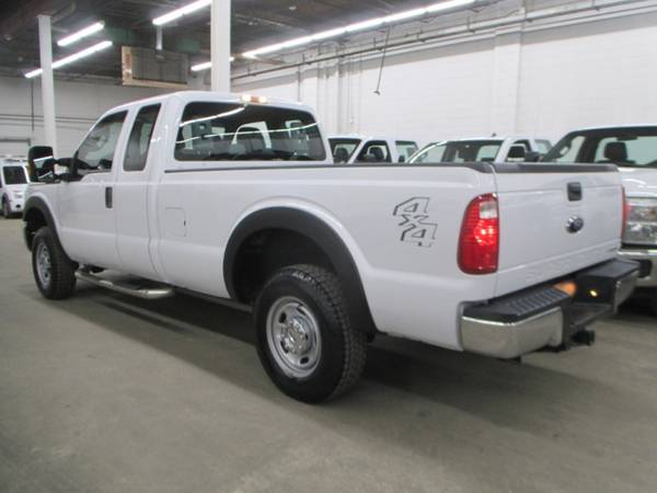 2015 Ford Super Duty F-250 XL 4WD Ext Cab Long Bed V8 Gas F250 for sale in Highland Park, IL – photo 4