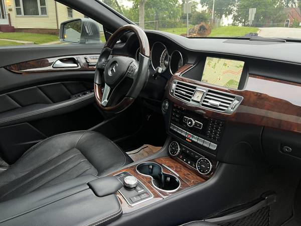 2014 Mercedes-Benz CLS 550 4MATIC FULLY-LOADED LUXURY SPORT SEDAN for sale in Saint Louis, MO – photo 16