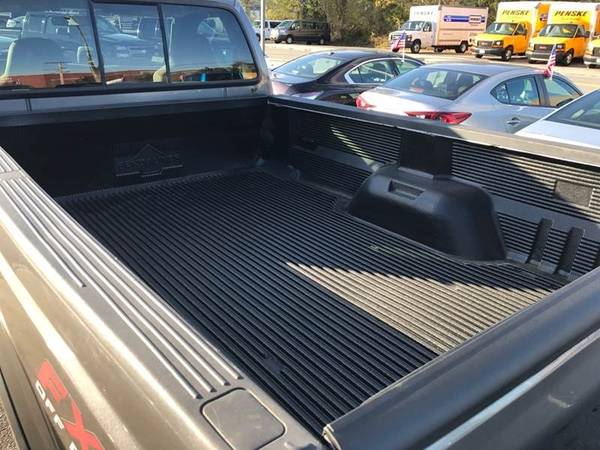 2006 Ford F-350 Super Duty XLT 2dr Regular Cab 4WD LB **GUARANTEED... for sale in Hyannis, MA – photo 20