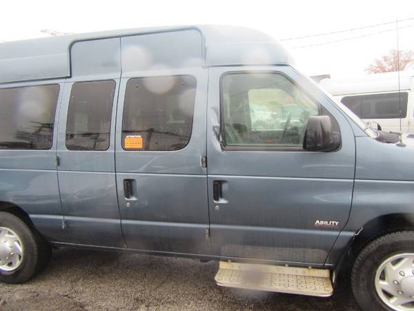 2014 Ford Econoline E-350 Super Duty Extended - cars & trucks - by... for sale in Cleveland, OH – photo 2