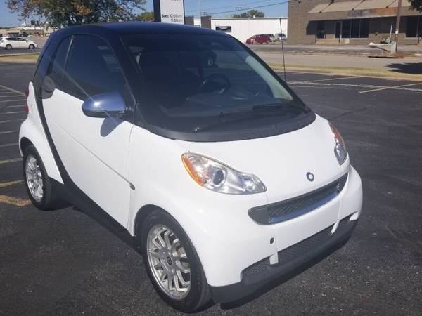 2011 Smart fortwo Pure - Excellent Gas - Sunroof/Moonroof!!! - cars... for sale in Tulsa, OK