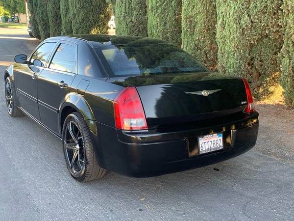 2006 Chrysler 300 - Clean title, Low miles, Excellent Condition!! for sale in West Sacramento, CA – photo 4