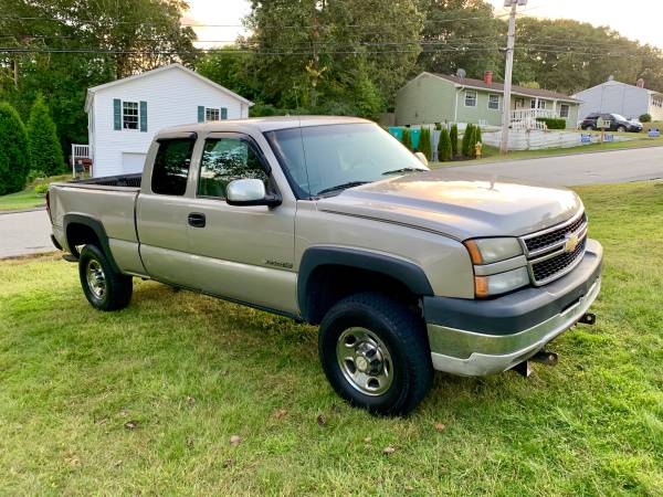 07 Chevy Silverado 2500HD Extended Cab Work Truck 6.5ft Bed for sale in Mystic, RI – photo 2