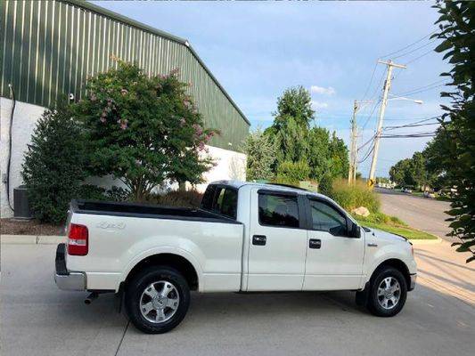 2007 FORD F150 4X4 LARIAT 4,DOOR WHITE 5.4 V8 WITH 150k TRUCK CLEAN for sale in Fresno, CA – photo 4