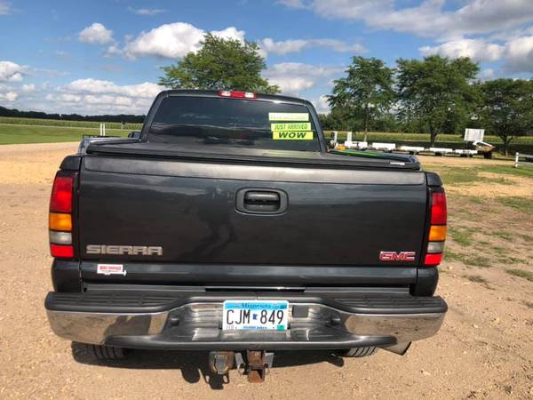 2005 GMC 2500HD 6.6 Duramx Diesel Automatic 4x4 only 47xxx MILES!!!! for sale in Mankato, MN – photo 6