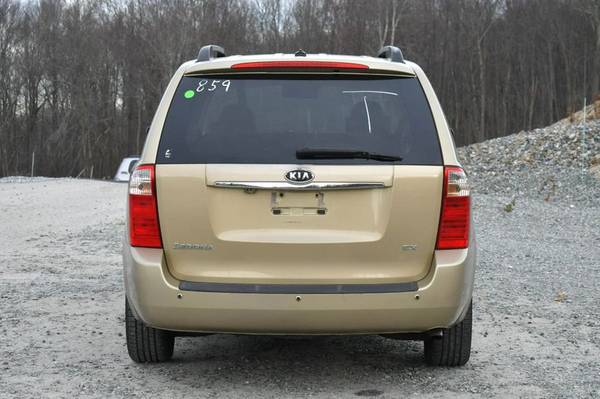2010 Kia Sedona EX - - by dealer - vehicle for sale in Naugatuck, CT – photo 6