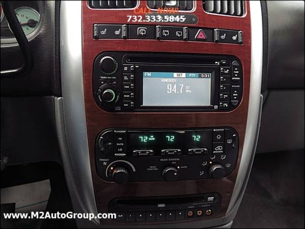 2006 Chrysler Town & Country Limited 4dr Extended Mini Van w/ Power... for sale in East Brunswick, NY – photo 9