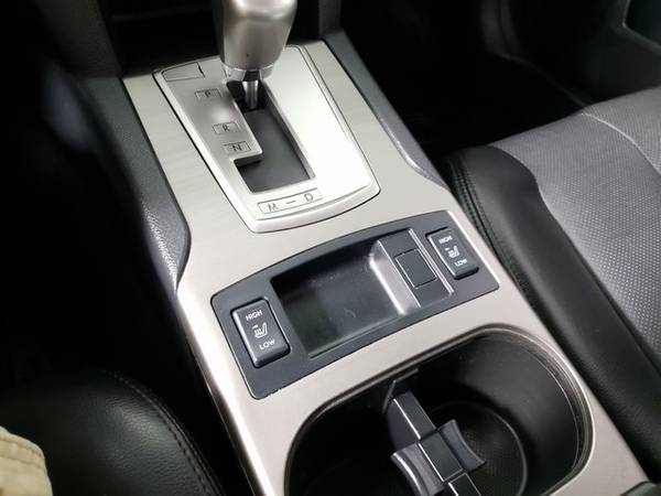 2011 Subaru Legacy 3.6R sedan Steel Silver Metallic for sale in Jasper, IN – photo 12