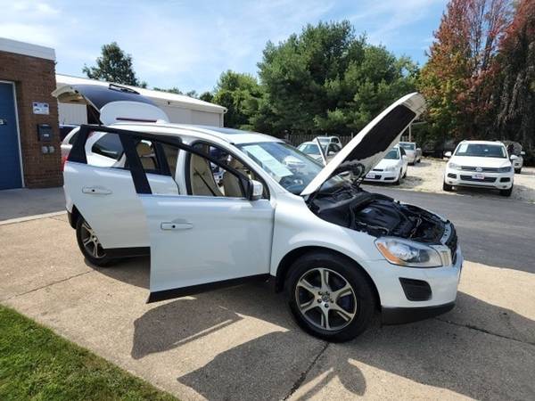 2013 Volvo XC60 T6 - - by dealer - vehicle for sale in Medina, OH – photo 13