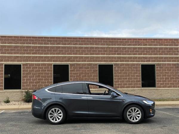 2017 Tesla Model X 75D: ONE Owner ** AWD ** AUTO PILOT ** AMAZING... for sale in Madison, WI – photo 10
