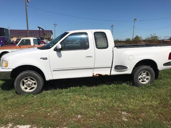 1997 Ford F150 4x4 ~Xcab step side for sale in Kansas City, MO