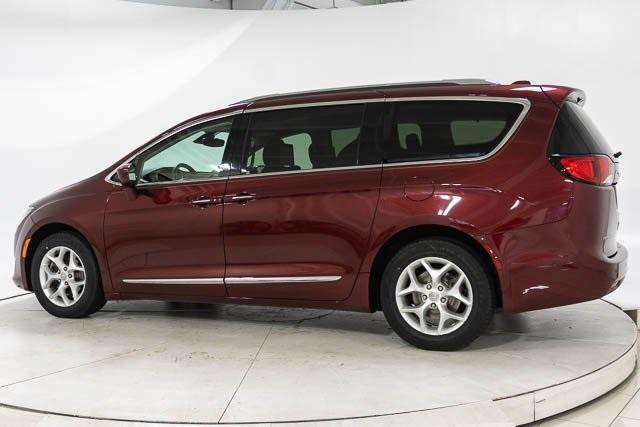 2017 Chrysler Pacifica Touring-L Plus for sale in Minneapolis, MN – photo 8
