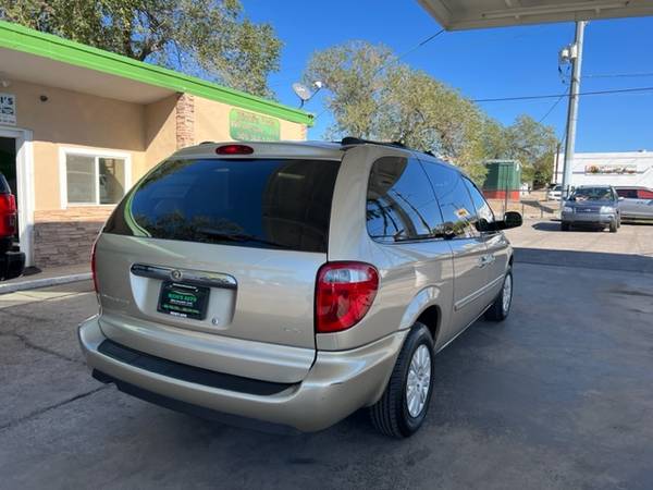 2005 CHRYSLER TOWN AND COUNTRY 97K MILES - - by dealer for sale in Albuquerque, NM – photo 5