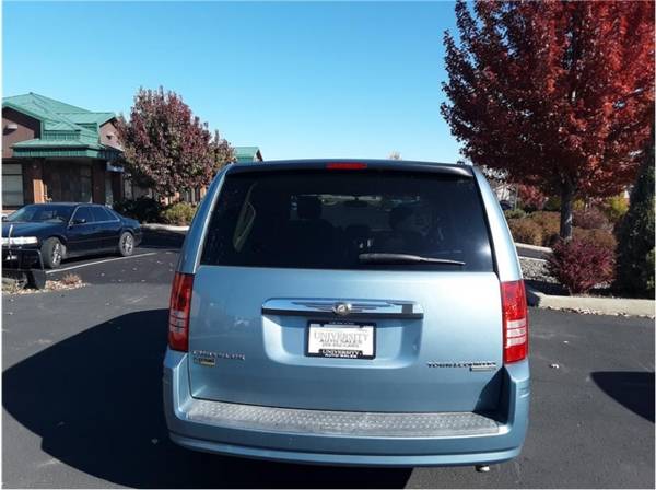 2010 Chrysler Town Country LX Minivan 4D for sale in Moscow, WA – photo 5