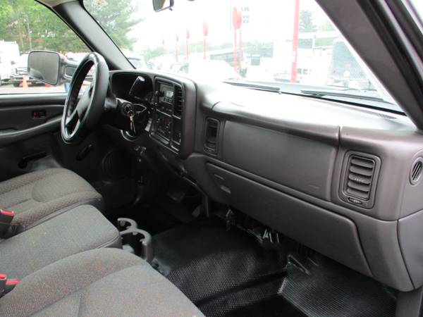 2006 Chevrolet Silverado 2500HD REG. CAB UTILITY BODY for sale in south amboy, NJ – photo 11