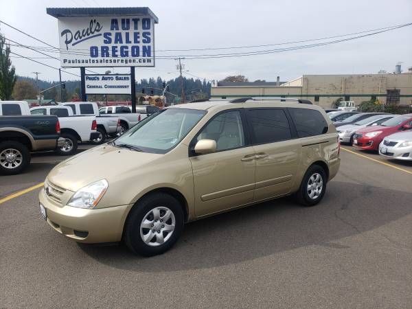 2010 KIA SEDONA *LOW MILES!**BAD CREDIT IS NO PROBLEM HERE!!* for sale in Eugene, OR – photo 3