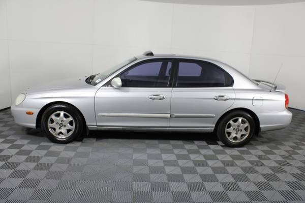 2000 Hyundai Sonata SILVER Great Deal! - - by dealer for sale in Eugene, OR – photo 8