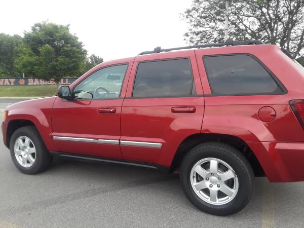 2010 Jeep Grand Cherokee - - by dealer - vehicle for sale in Brewerton, NY – photo 3