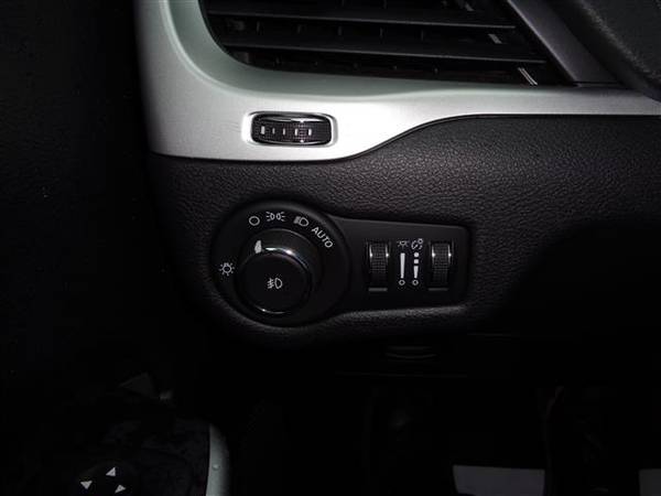 2017 Jeep Cherokee Trailhawk 4x4 V6 - Navigation for sale in Wautoma, WI – photo 19