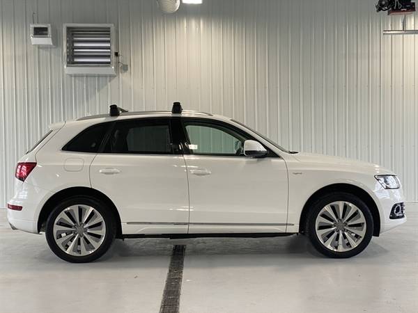 2013 Audi Q5 Prestige Hybrid - - by dealer - vehicle for sale in Sioux Falls, SD – photo 8