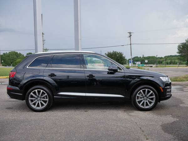 2018 Audi Q7 Prestige - - by dealer - vehicle for sale in Inver Grove Heights, MN – photo 9
