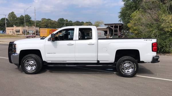 2019 Chevy Chevrolet Silverado 2500HD LT pickup Summit White - cars for sale in West Plains, MO – photo 2