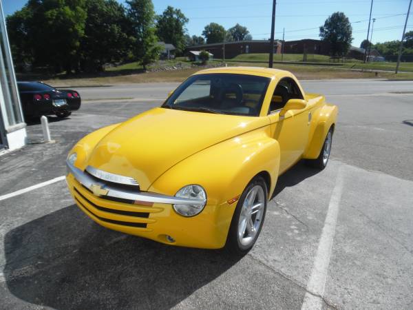 2004 Chevy SSR - - by dealer - vehicle automotive sale for sale in Other, IL