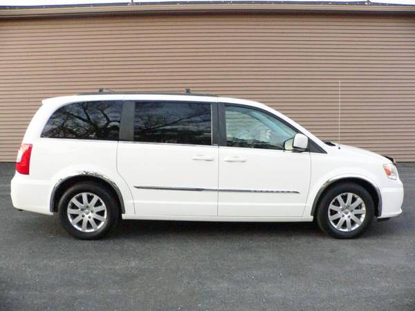 13 Chrysler Town Country Touring, Dodge Caravan. We Finance Every1!... for sale in binghamton, NY – photo 4