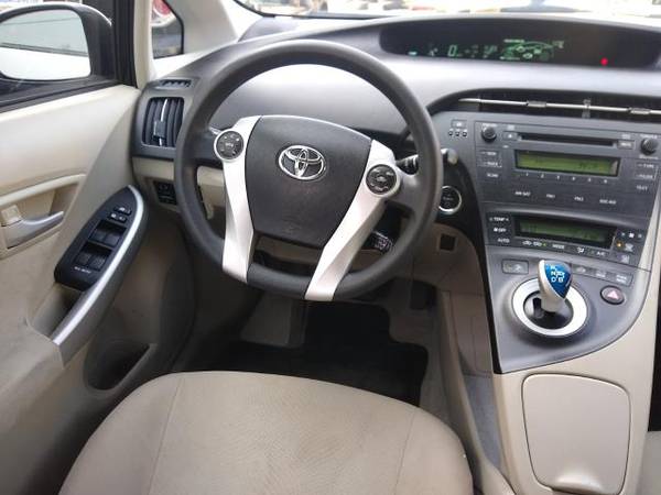 2011 Toyota Prius III **50+ MILES PER GALLON! FINANCING AVAILABLE!**... for sale in Springfield, MO – photo 10
