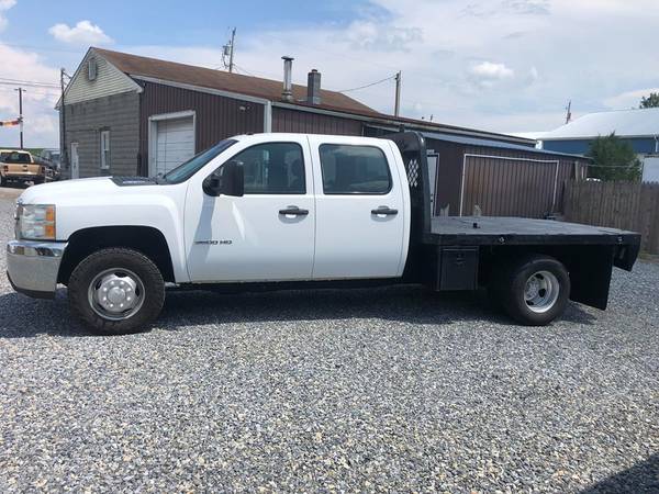 2012 Chevy Silverado 3500HD Crew Cab 4x4 Flatbed/ Hauler Truck for sale in East Berlin, PA – photo 4