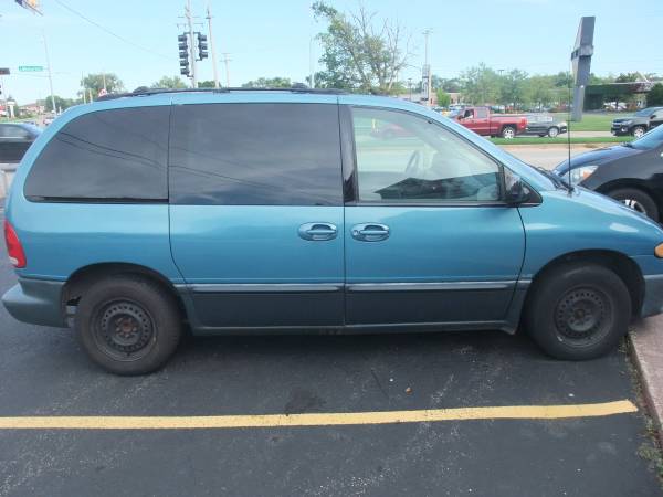 1996 Dodge Caravan (Reduced) for sale in Kimberly, WI – photo 3