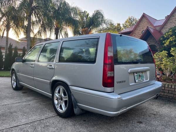 1998 Volvo V70R R 4 Door Automatic Turbo Leather Cold Air - cars & for sale in Winter Park, FL – photo 2