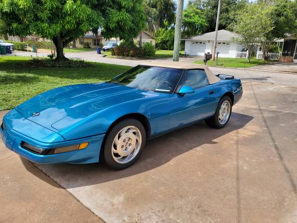 IMMACULATE 95 CORVETTE CONVERTABLE SHOW CAR - cars & trucks - by... for sale in Palmetto, FL – photo 2