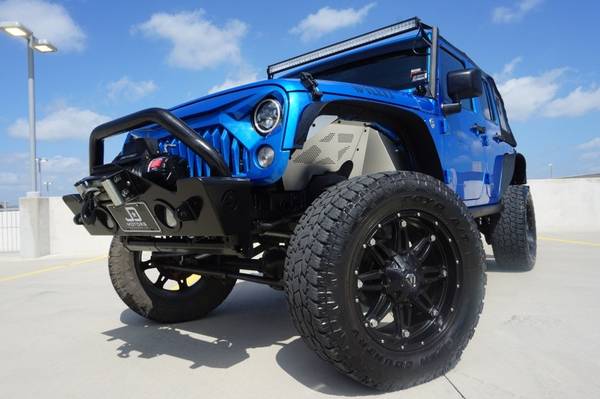 2015 Jeep Wrangler Unlimited *(( 6 SPEED MANUAL ))* CUSTOM JEEPS !!! for sale in Austin, TX – photo 4