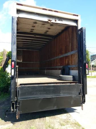 2001 International 24' Lift, low miles.no Reasonable offer Refused for sale in Houston, TX – photo 10