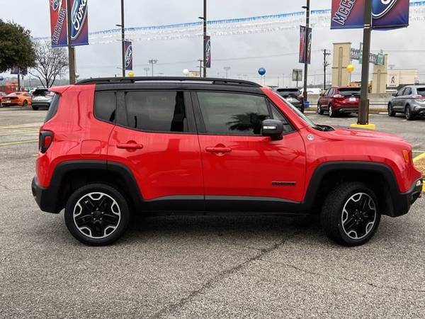 2016 Jeep Renegade Trailhawk - - by dealer - vehicle for sale in San Antonio, TX – photo 4
