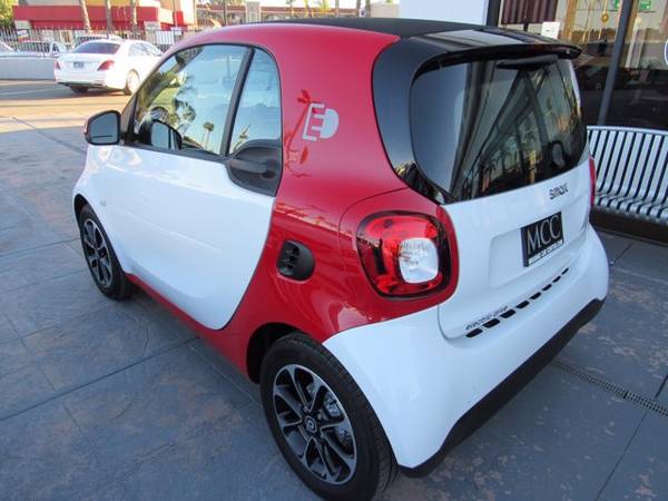 2017 smart fortwo electric drive passion coupe White for sale in San Diego, CA – photo 5