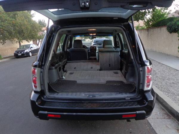 Selling Family Car Honda Pilot EX 2007 3rd Row seating Great... for sale in Bakersfield, CA – photo 10