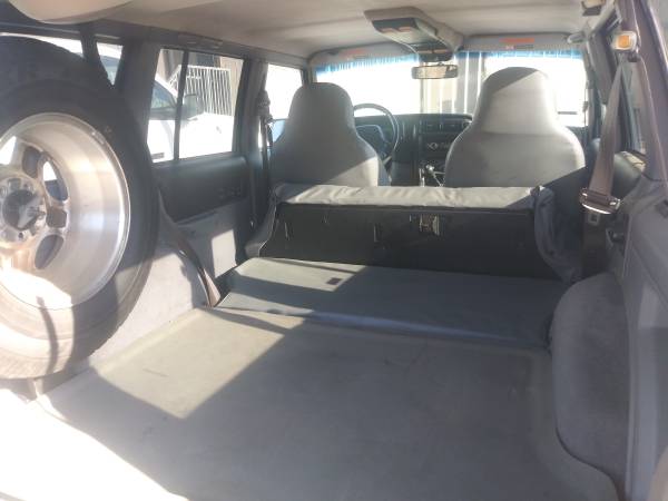 98 jeep Cherokee XJ 4.0 5 speed for sale in Salinas, CA – photo 6