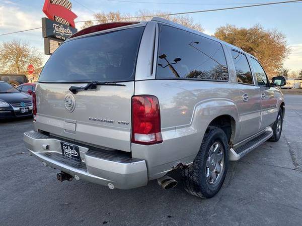 2004 Cadillac Escalade ESV Sport Utility 4D Family Owned! Financing!... for sale in Fremont, NE – photo 7