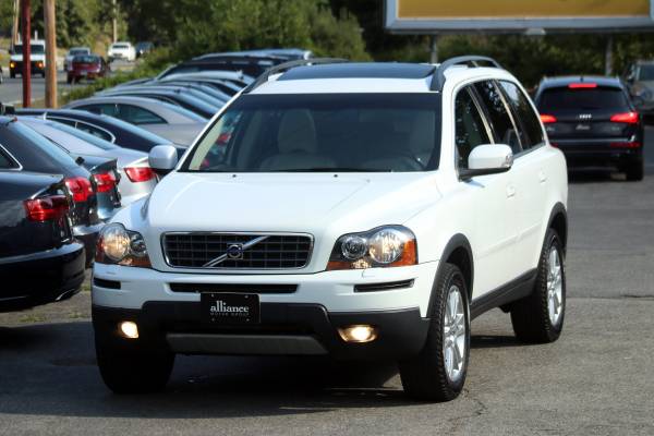 2010 Volvo XC90 3.2 AWD - heated leather, moonroof, 3rd row, financing for sale in Middleton, MA – photo 3