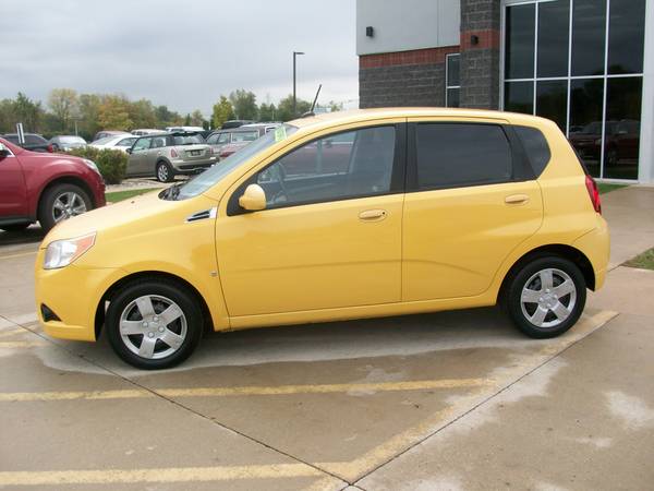 2009 CHEVY AVEO LT - cars & trucks - by dealer - vehicle automotive... for sale in Muskego, WI – photo 2