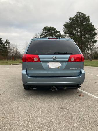 2008 Toyota Sienna LE - cars & trucks - by owner - vehicle... for sale in Columbus, OH – photo 8