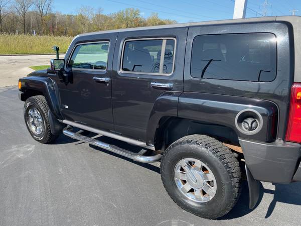 2009 Hummer H3! Luxury! Htd Lthr! New Tires! Moonroof! Clean Title! for sale in Suamico, WI – photo 21