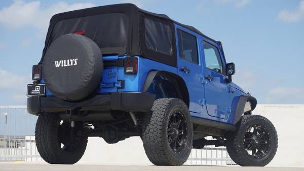 2015 Jeep Wrangler Unlimited *(( 6 SPEED MANUAL ))* CUSTOM JEEPS !!! for sale in Austin, TX – photo 7