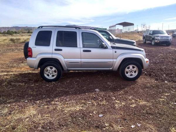 2002 Jeep liberty SUV 4 x 4 runs good - cars & trucks - by dealer -... for sale in Rockville, UT – photo 2