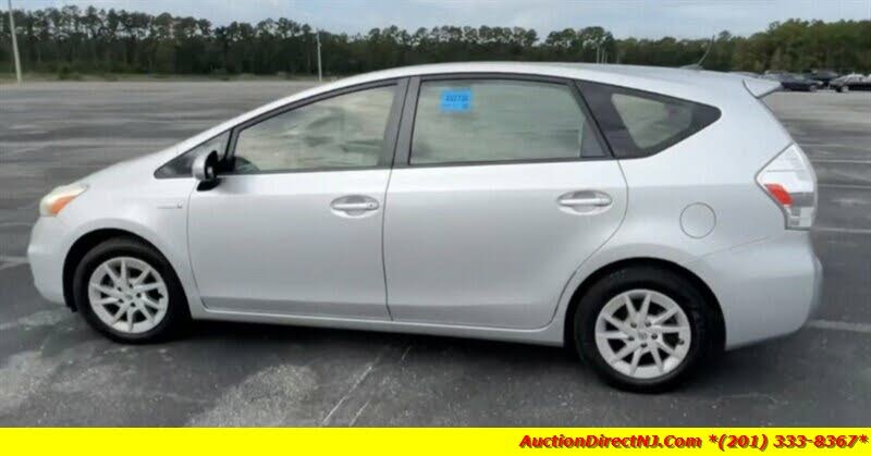 2014 Toyota Prius v Three FWD for sale in Jersey City, NJ – photo 2