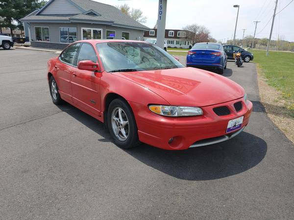 2002 Pontiac Gran Prix - - by dealer - vehicle for sale in Sparta, WI – photo 3