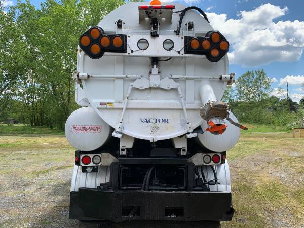 2004 Sterling LT7500 Vactor 2110 Vacuum/Jetter Combo for sale in Lebanon, MD – photo 4