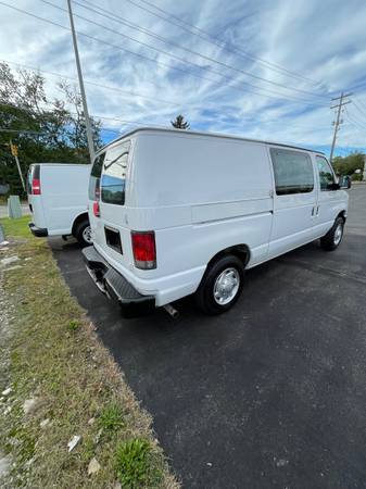 15 Cargo Van like new for sale in Columbus, OH – photo 4